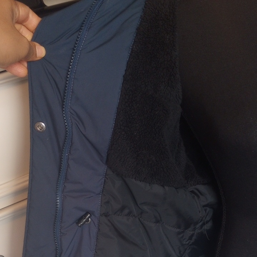 Columbia Blue Puffer Jacket with Fur-Trimmed Hood - Picture 5 of 8